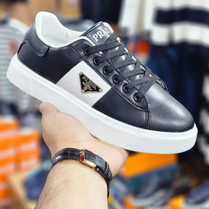 Кроссовки Prada