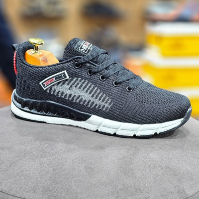 Кроссовки Estate