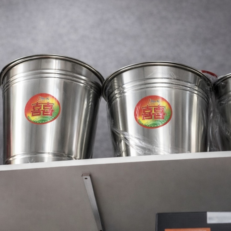 Металлическое ведро из нержавеющей стали