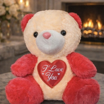 Плюшевый мишка с сердцем