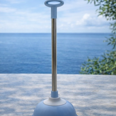 Вантуз с металлической ручкой