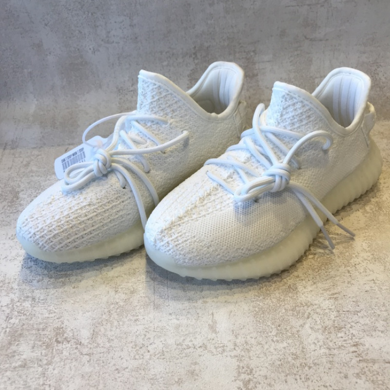 Модель кроссовки Материал верха текстиль Сезон лето Страна производитель Вьетнам Стиль повседневный, спортивный Вид спорта универсальный Дополнительна