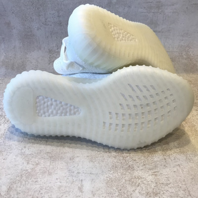 Модель кроссовки Материал верха текстиль Сезон лето Страна производитель Вьетнам Стиль повседневный, спортивный Вид спорта универсальный Дополнительна