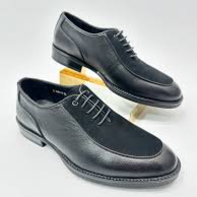 черные кожаные туфли-дерби с замшевыми вставками.