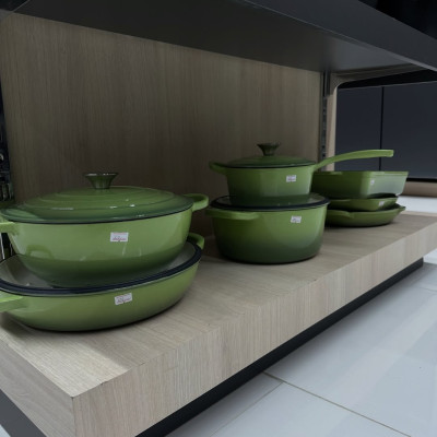 Набор чугунной посуды Staub